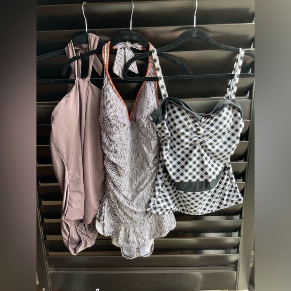 Lot of 3 swimsuits Size M pink  animal print black and white - Picture 1 of 15